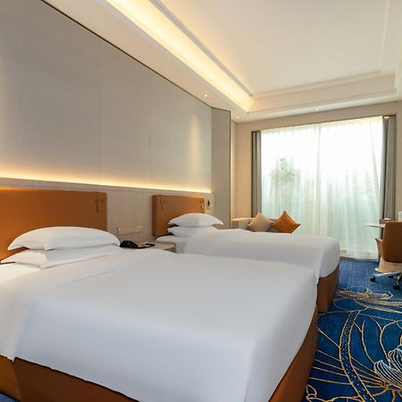 Easeland Hotel Guangzhou Bagian luar foto