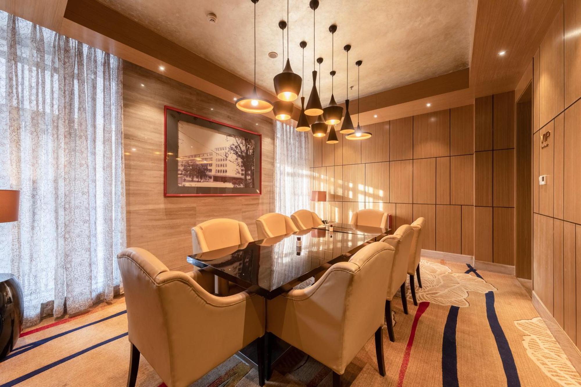 Easeland Hotel Guangzhou Bagian luar foto