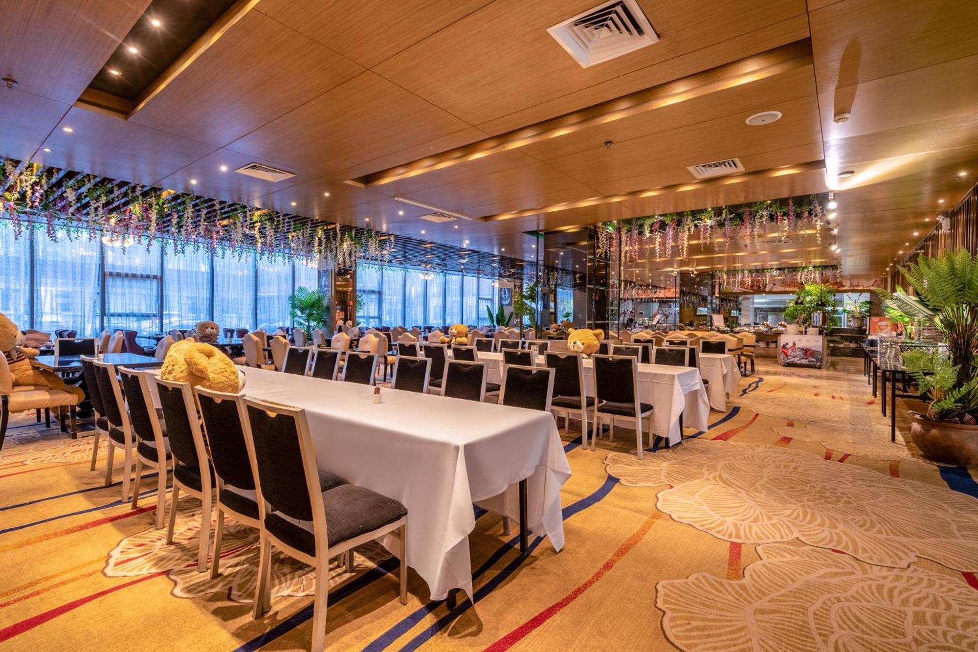 Easeland Hotel Guangzhou Bagian luar foto